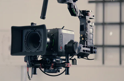 在宣傳片拍攝中如何進(jìn)行光影對(duì)比？