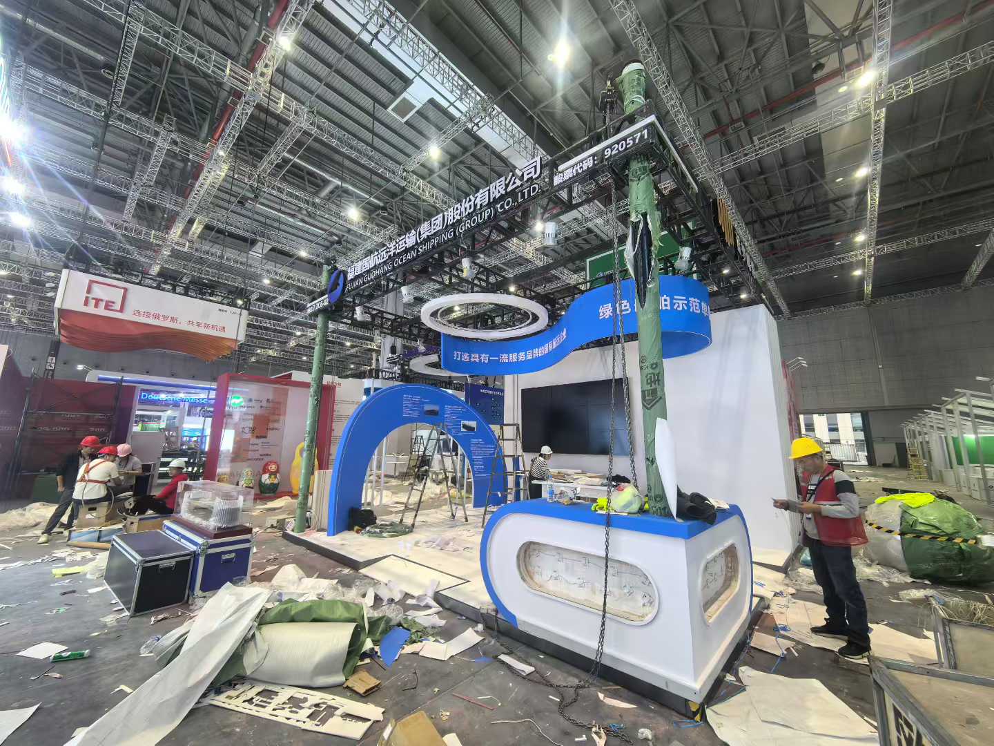 順動(dòng)進(jìn)博會(huì)雙展館亮相