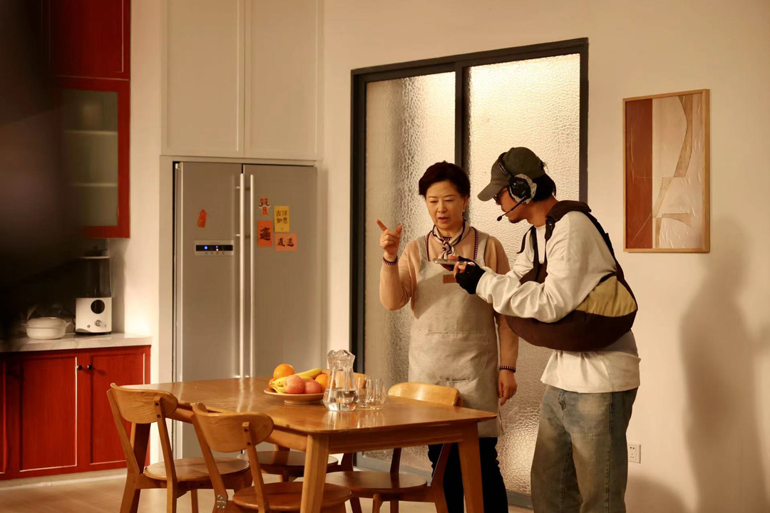 十二月依舊忙碌，廚電廣告拍攝進(jìn)行中